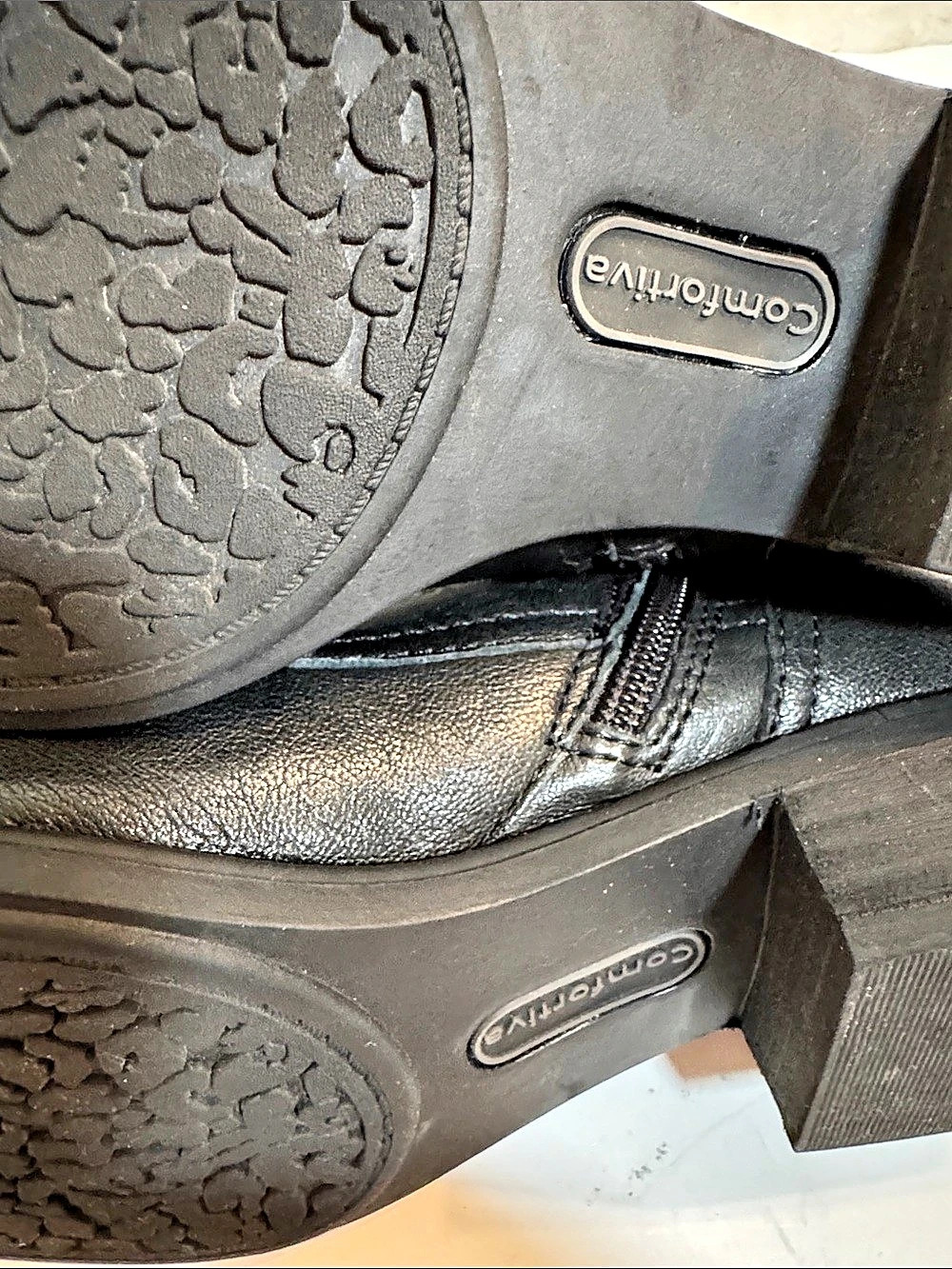 Comfortiva Cordia Leather Ankle Boot Boots - Black. EUC. Size 6M - Picture 3 of 10